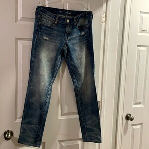 American Eagle distressed jeans- very lightly worn